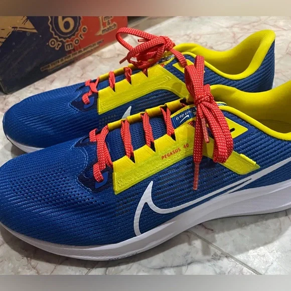 Nike Air Zoom Pegasus 40 Club America Blue Yellow FN0012-400 - Men\'s Size 12 Buy Nike Air Zoom Pegasus 40  main image 2